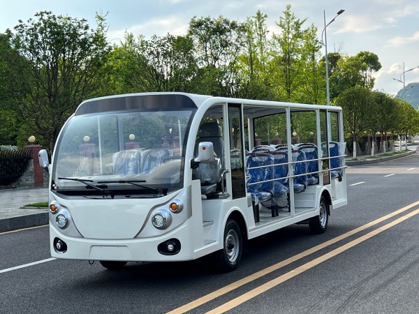 19座燃油观光车敞开式和封闭式