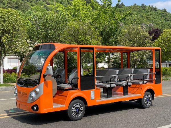 11座定制颜色燃油敞开式 11座定制颜色燃油敞开式